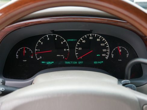 Used 2003 Cadillac De Ville DHS w/ Safety & Security Package image 21