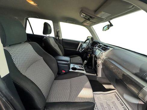 Used 2016 Toyota 4Runner SR5 image 15