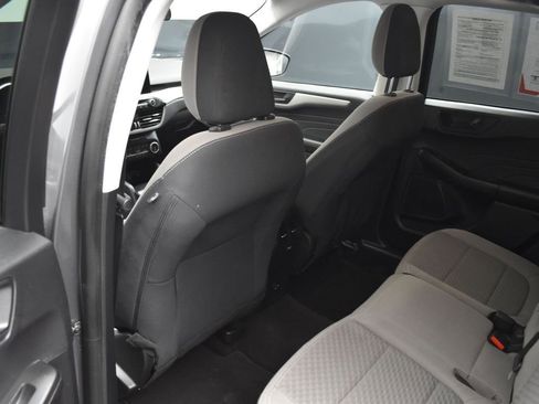 Used 2022 Ford Escape SE w/ SE Sport Appearance Package AWD/4WD image 17