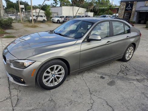 Used 2017 BMW 320i Sedan image 6