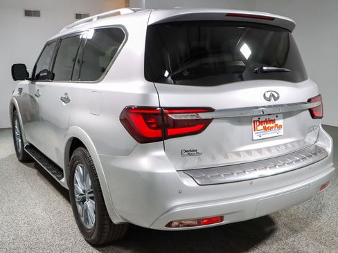 Used 2023 INFINITI QX80 Luxe w/ Cargo Package RWD image 9