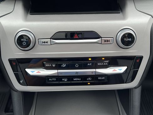 Used 2023 Ford Explorer XLT w/ Equipment Group 202A image 26