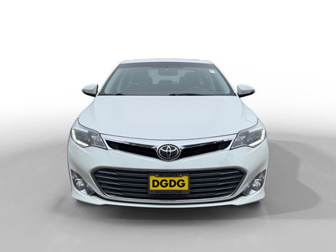 Used 2015 Toyota Avalon Limited image 8