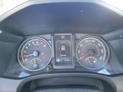 Certified 2023 Toyota Tacoma SR image 22