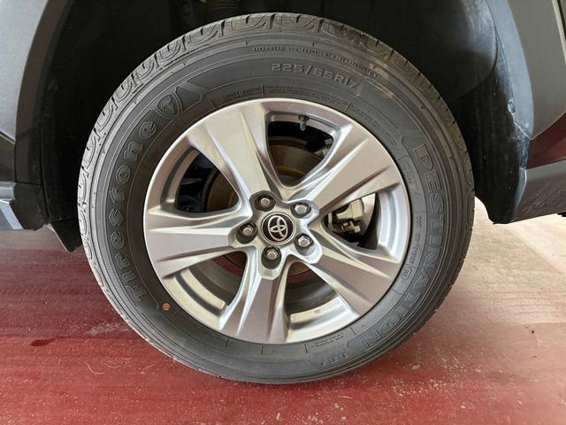 Certified 2025 Toyota RAV4 LE AWD/4WD image 19