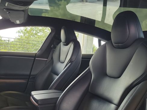 Used 2021 Tesla Model S Long Range Plus AWD/4WD image 19