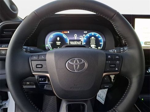 New 2026 Toyota Crown Signia image 13