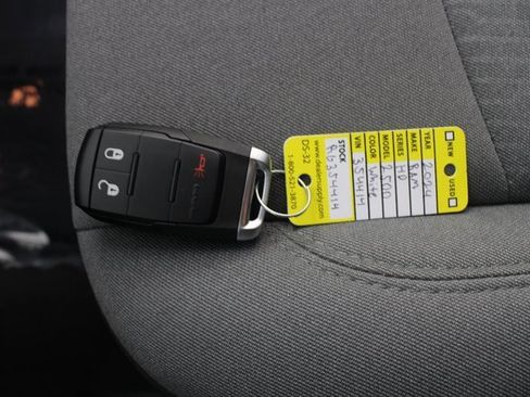 Used 2024 RAM 2500 Big Horn w/ Bed Utility Group image 7