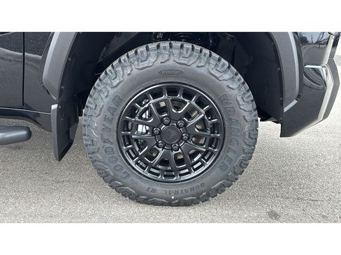 New 2026 Toyota Tundra SR5 w/ SR5 Convenience Package AWD/4WD image 12