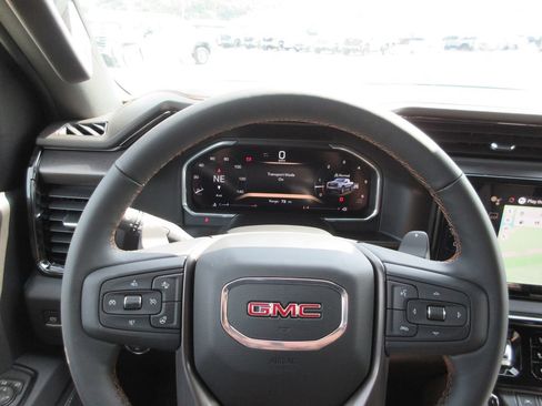 New 2026 GMC Sierra 1500 AT4 w/ AT4 Premium Package AWD/4WD image 23