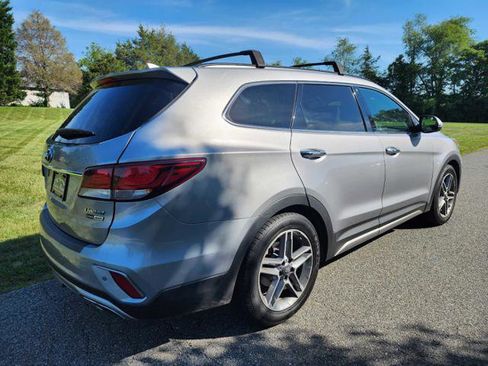 Used 2017 Hyundai Santa Fe Limited AWD/4WD image 6