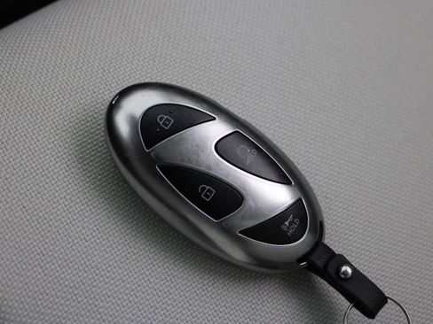 Used 2026 Hyundai Santa Fe SE FWD image 30
