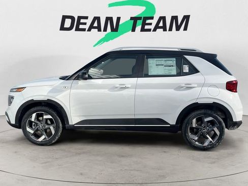 New 2026 Hyundai Venue SEL FWD image 4