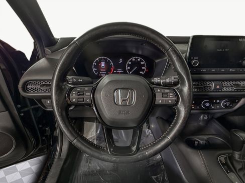 Used 2023 Honda HR-V Sport image 13