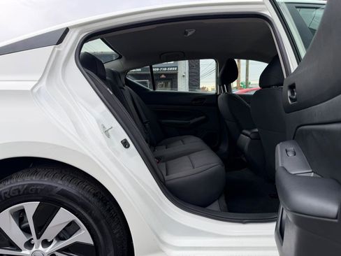 Used 2025 Nissan Altima 2.5 S image 23