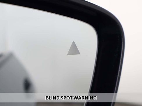 Used 2023 BMW 430i xDrive Coupe w/ M Sport Package image 5