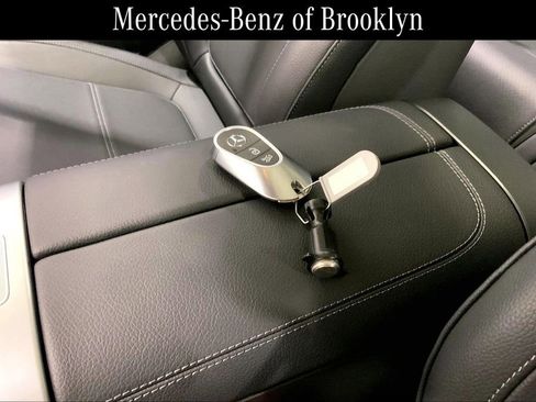 Certified 2025 Mercedes-Benz C 300 4MATIC Sedan image 13