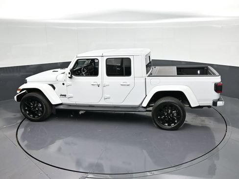 Used 2021 Jeep Gladiator Overland AWD/4WD image 28