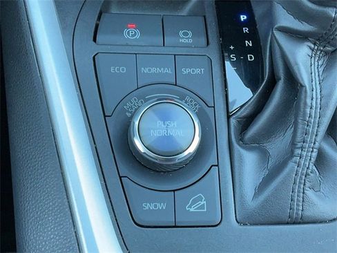 Used 2024 Toyota RAV4 Adventure image 22