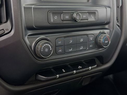 Used 2018 Chevrolet Silverado 1500 W/T w/ Trailering Package image 19