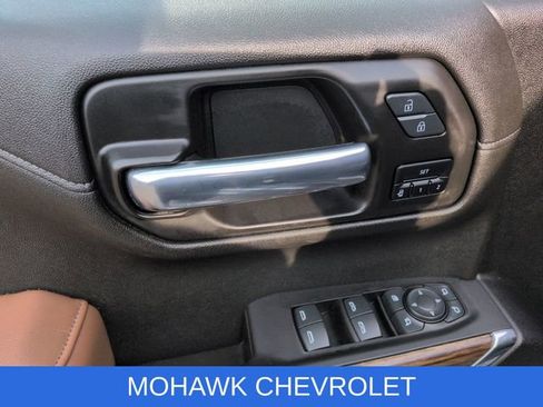Certified 2021 Chevrolet Silverado 1500 High Country w/ Technology Package image 25