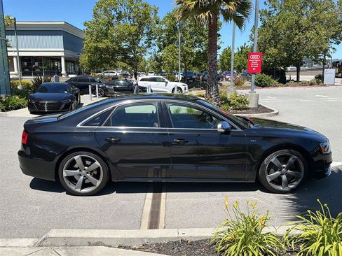 Used 2013 Audi S8 AWD/4WD image 5