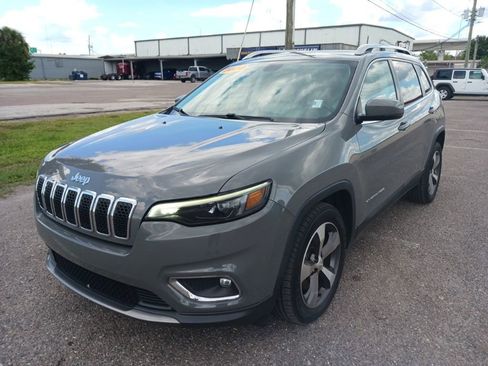 Used 2020 Jeep Cherokee Limited FWD image 1