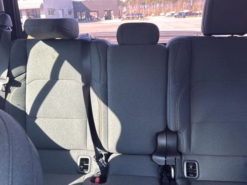 New 2025 Jeep Gladiator Sport image 28