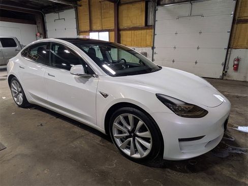 Used 2019 Tesla Model 3 Long Range image 7