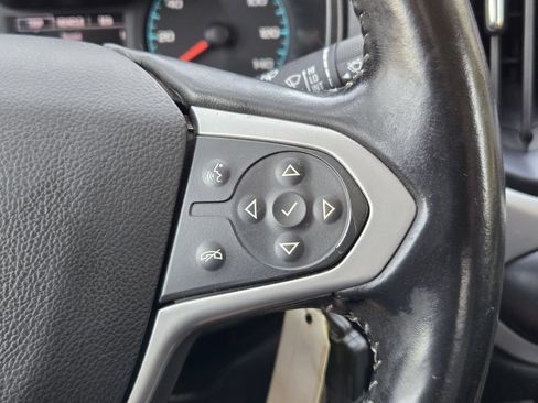 Used 2022 Chevrolet Colorado LT w/ Fleet Safety Package RWD image 28