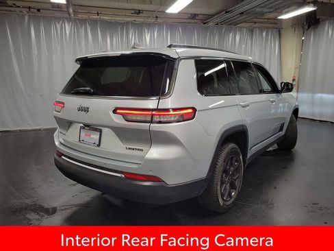 Used 2023 Jeep Grand Cherokee L Limited AWD/4WD image 8
