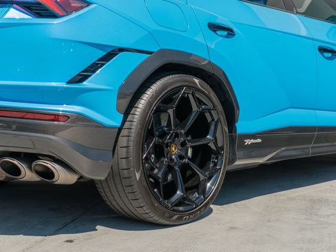 Used 2024 Lamborghini Urus Performante image 40
