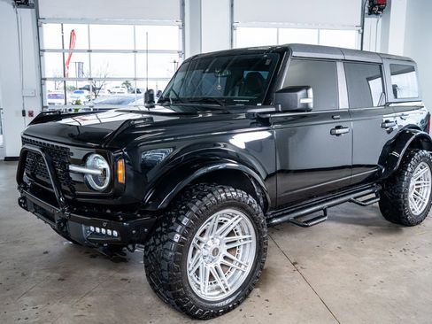 Used 2022 Ford Bronco Wildtrak image 11