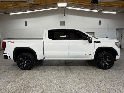 Used 2019 GMC Sierra 1500 AT4 w/ Technology Package AWD/4WD image 5