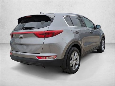 Used 2018 Kia Sportage LX image 3