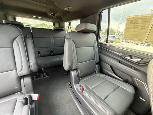 Certified 2021 GMC Yukon XL Denali w/ Denali Premium Package AWD/4WD image 33
