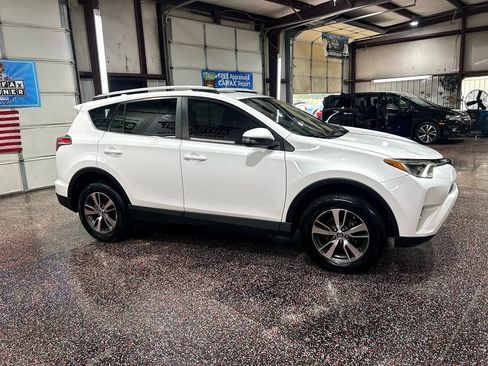 Used 2016 Toyota RAV4 XLE image 7