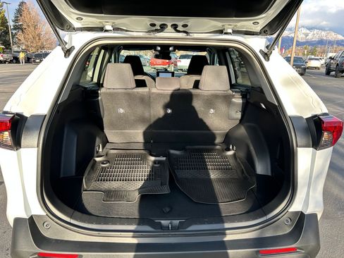 Certified 2023 Toyota RAV4 LE image 24