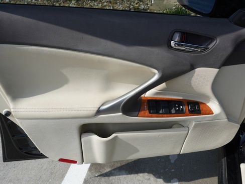Used 2009 Lexus IS 250 image 14
