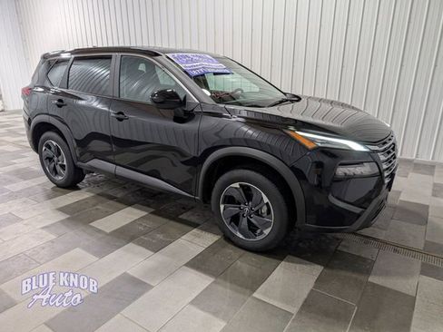 Used 2025 Nissan Rogue SV image 5