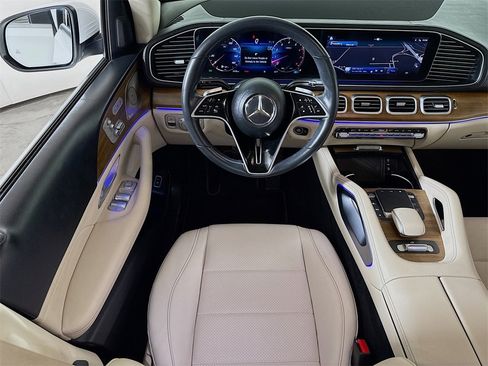 Used 2024 Mercedes-Benz GLS 450 GLS 450 image 22