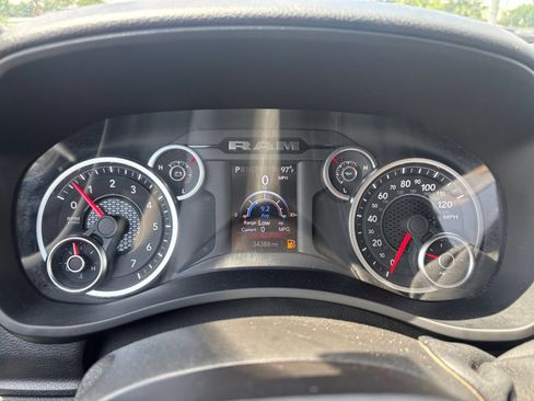 Used 2025 RAM 2500 Big Horn AWD/4WD image 41
