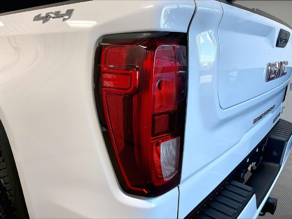 Used 2024 GMC Sierra 1500 Elevation AWD/4WD image 34