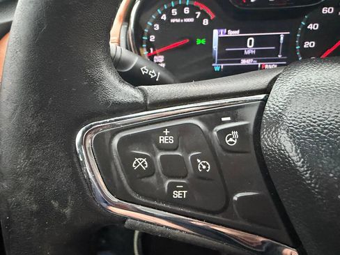 Used 2017 Chevrolet Cruze Premier image 14