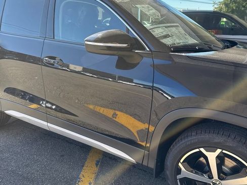 New 2026 Volkswagen Tiguan SE AWD/4WD image 7