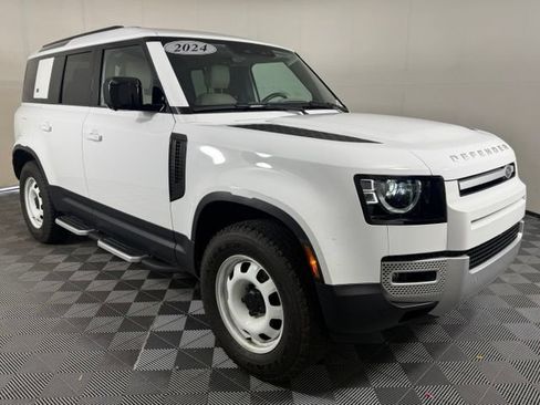 Used 2024 Land Rover Defender 110 S AWD/4WD image 10