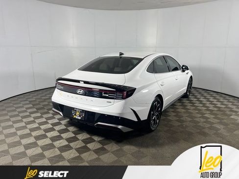 Used 2025 Hyundai Sonata SEL AWD/4WD image 5