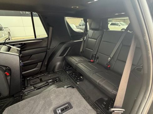 Used 2025 Chevrolet Tahoe RST w/ Comfort Package AWD/4WD image 20