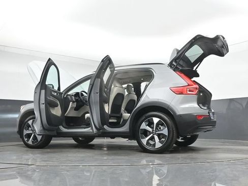 New 2026 Volvo XC40 B5 Plus w/ Protection Package Premier AWD/4WD image 54