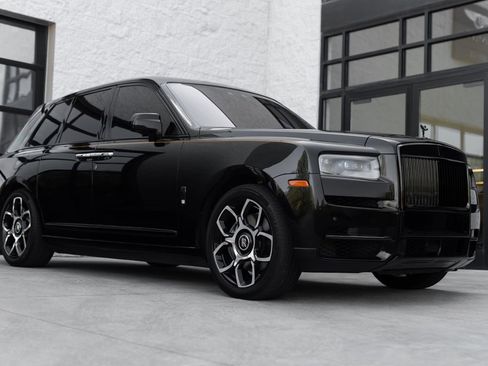 Used 2023 Rolls-Royce Cullinan Black Badge w/ Leather Finishing Pack AWD/4WD image 1